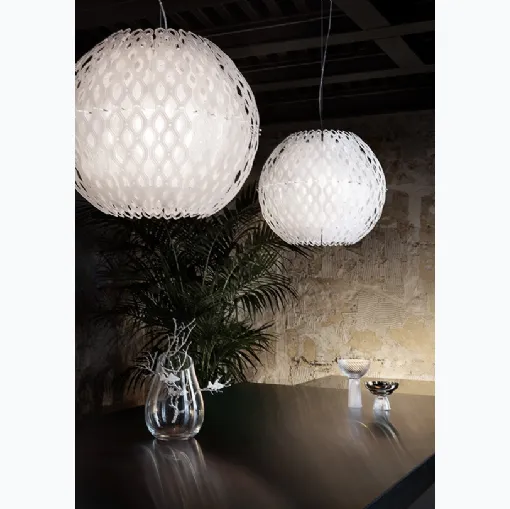 Lampada a sospensione con trama a nido d'ape Charlotte Globe di Slamp