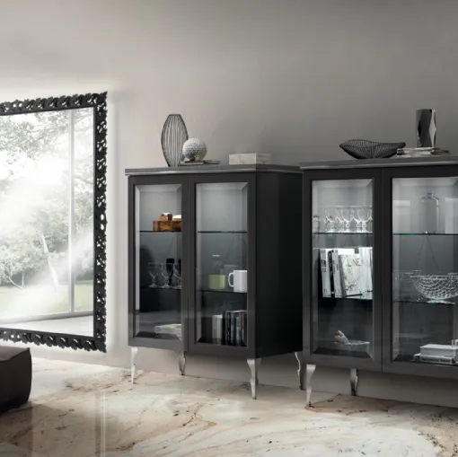 Madia Living Exclusiva in laccato lucido Grigio Ferro con ante in vetro di Scavolini