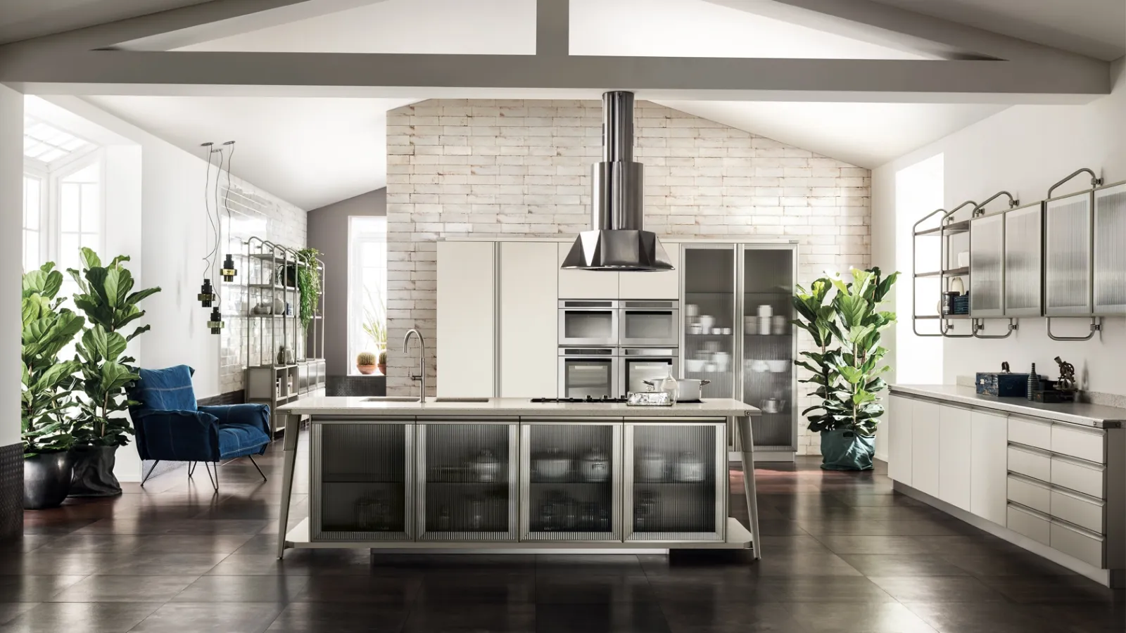 Cucina Moderna in laccato e vetro con Top in Quarz Motley Diesel Open Workshop di Scavolini